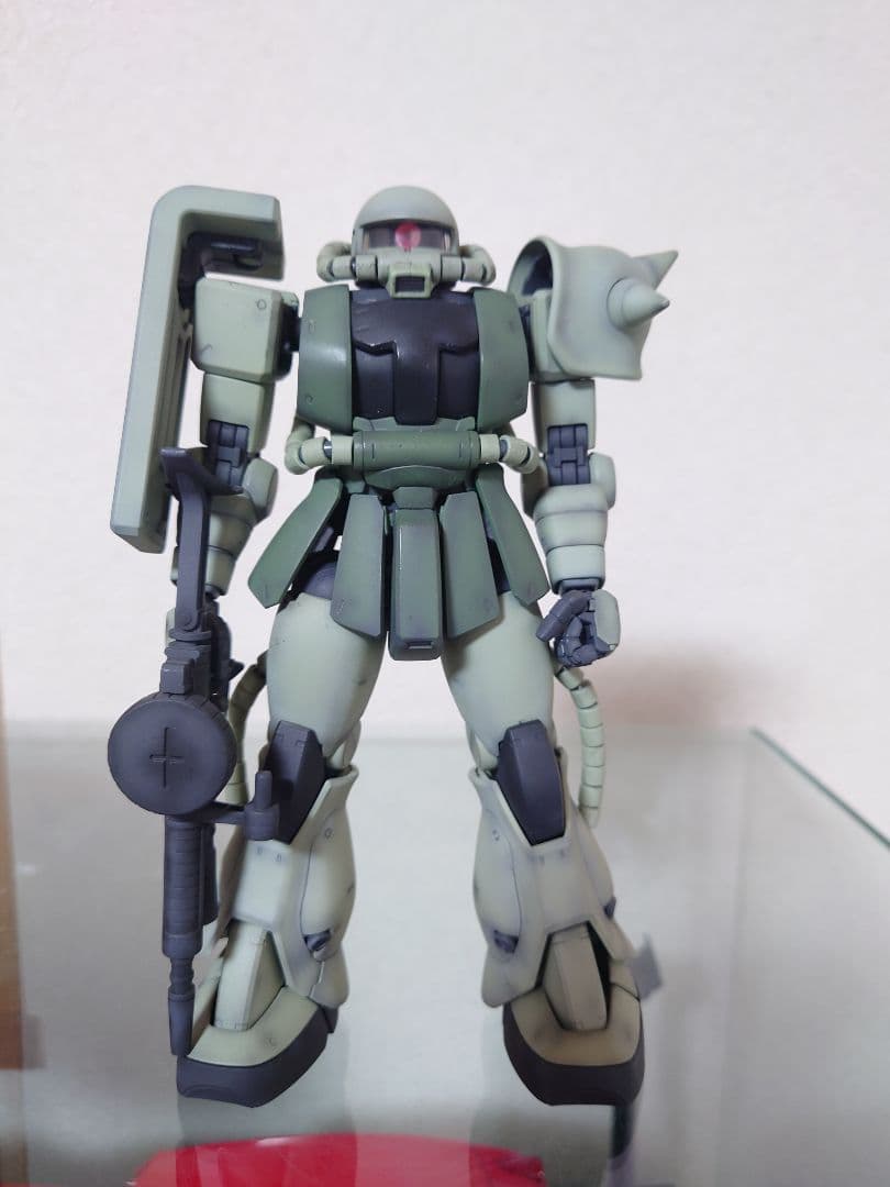 1/100量産型ザクプラモデル完成品