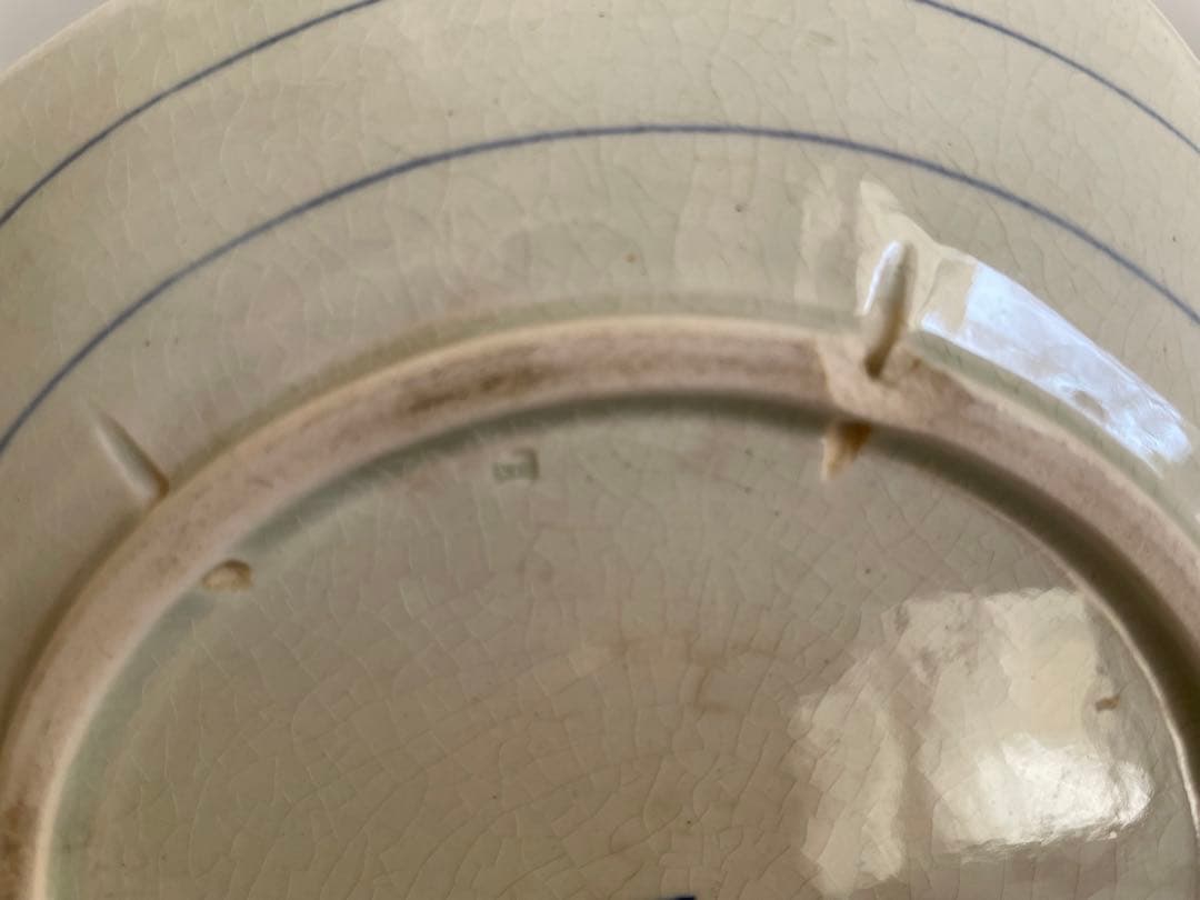 ロイヤルデルフト焼き骨董品　手書き花柄　多少の欠け傷あり　直径19cmx3cm