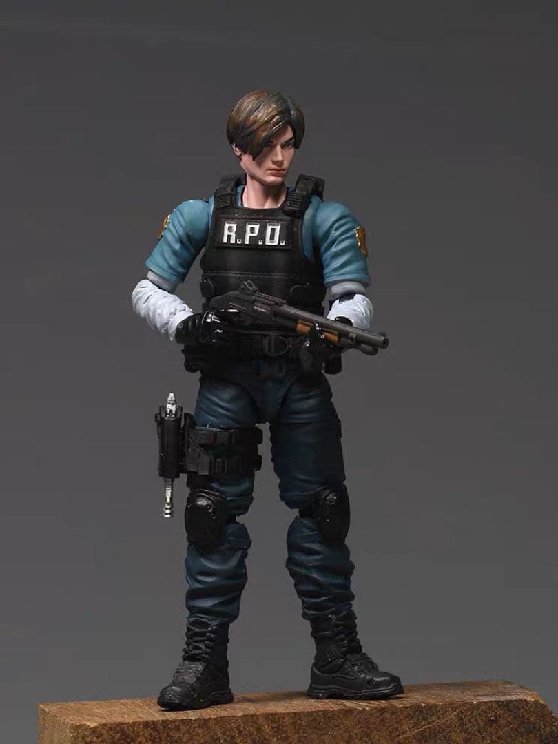 バイオハザード　レオン・S・ケネディ R.P.D. フィギュア