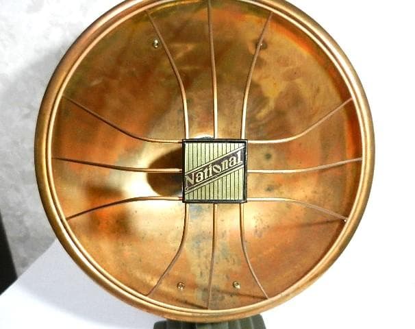 昭和１０年代初頭の松下電熱株式會社製「ナショナル丸型電気反射ストーブ」