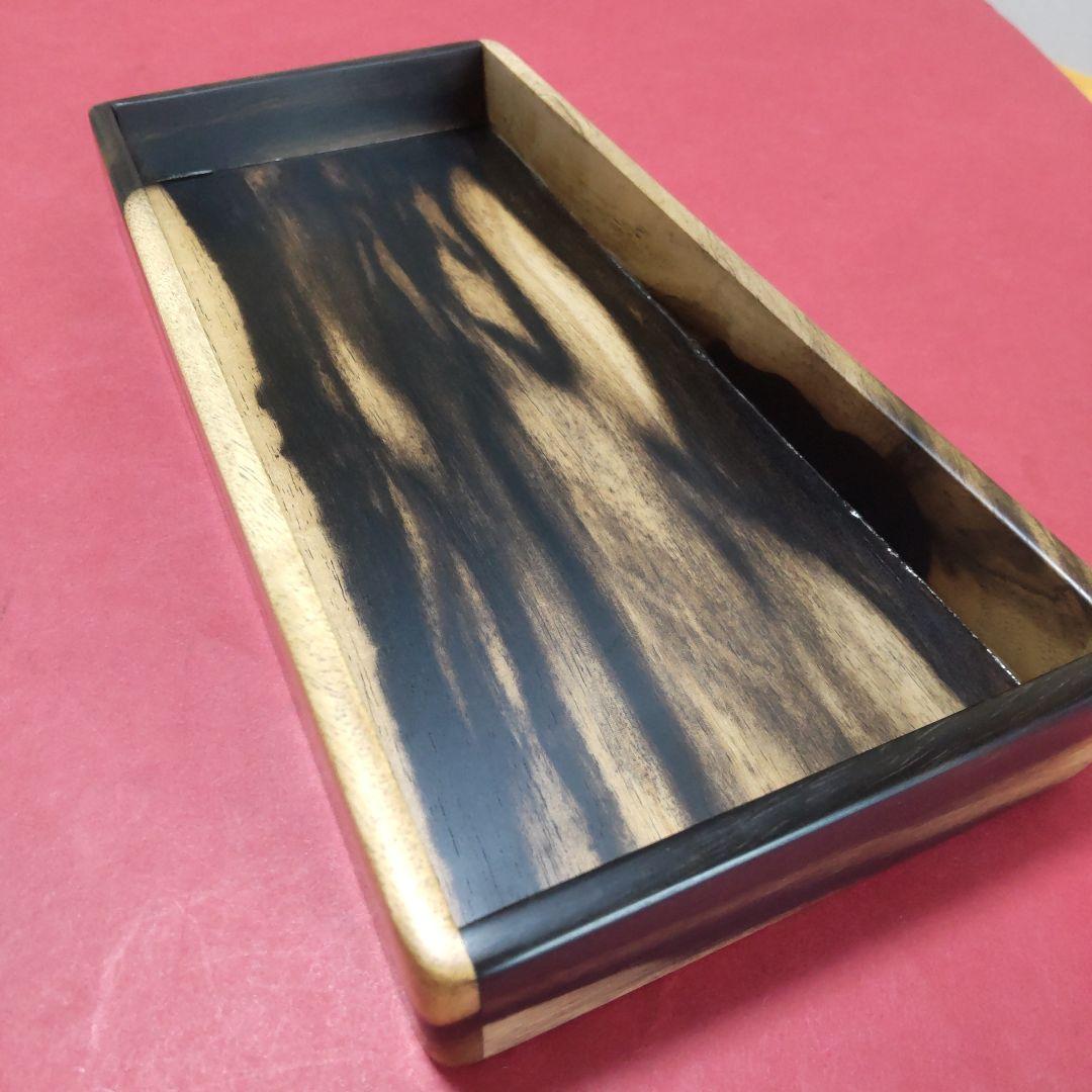 凄く個性的な極上杢‼️黒柿小物入れ