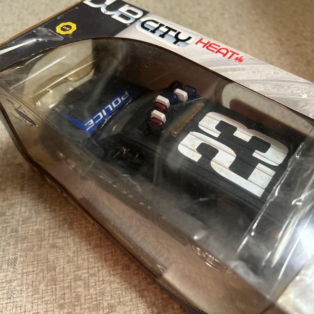 2002 CADILLAC ESCALADE 1／24