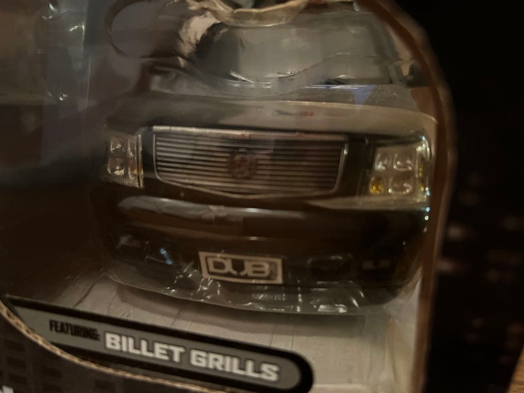 2002 CADILLAC ESCALADE 1／24