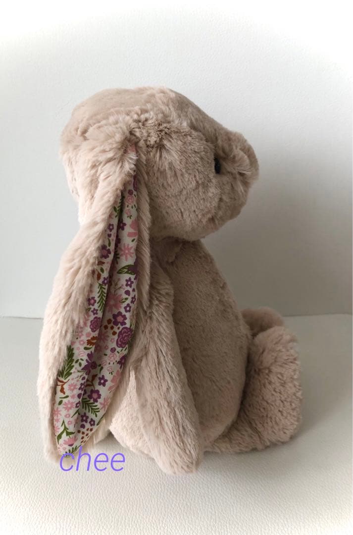 ジェリーキャット　Blossom Beige Bunny 'Petal' M