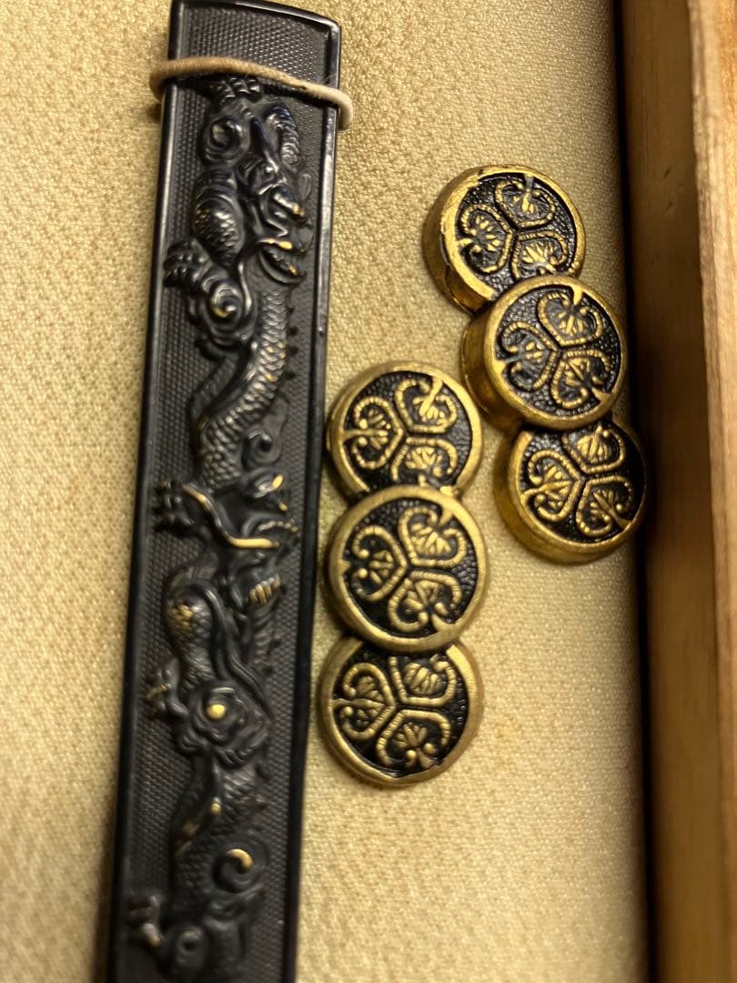 小柄　日本刀　刀　骨董品　時代　龍図　桐箱