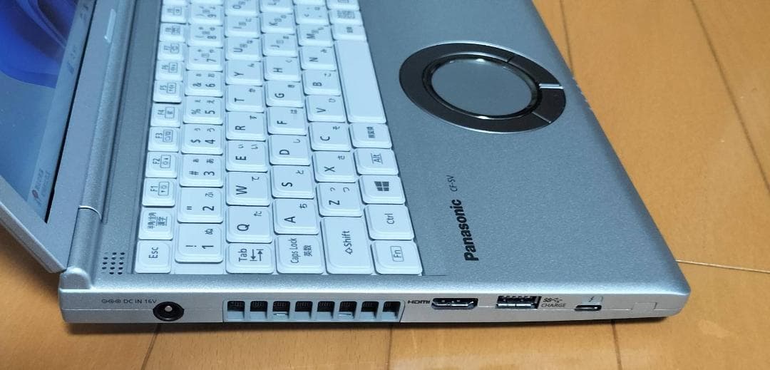 レッツノートSV8◆SSD◆最新版 25H2◆最新 Office2024 認証済