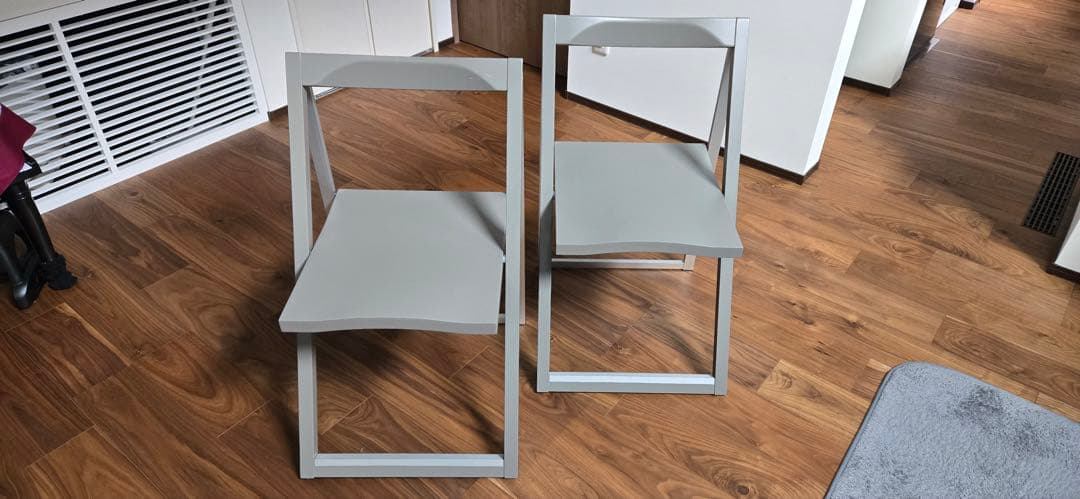 美品　カリガリス コヌビア スキップダイニングチェア　2脚セット