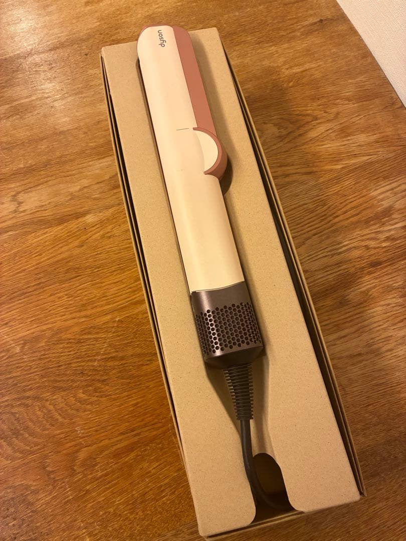 Dyson airstrait ヘアドライヤー