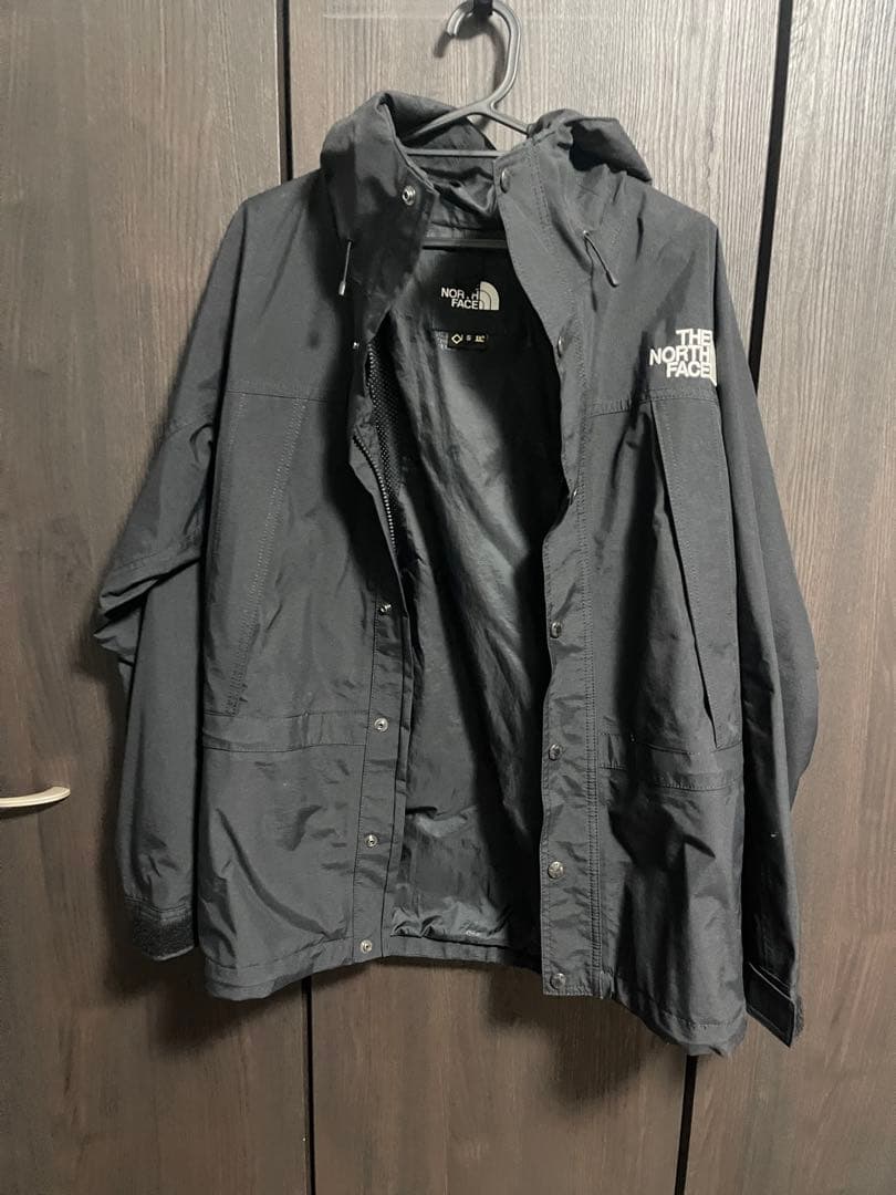 【希少】ザノースフェイス　マウンテンライトジャケット　黒　刺繍　np11834