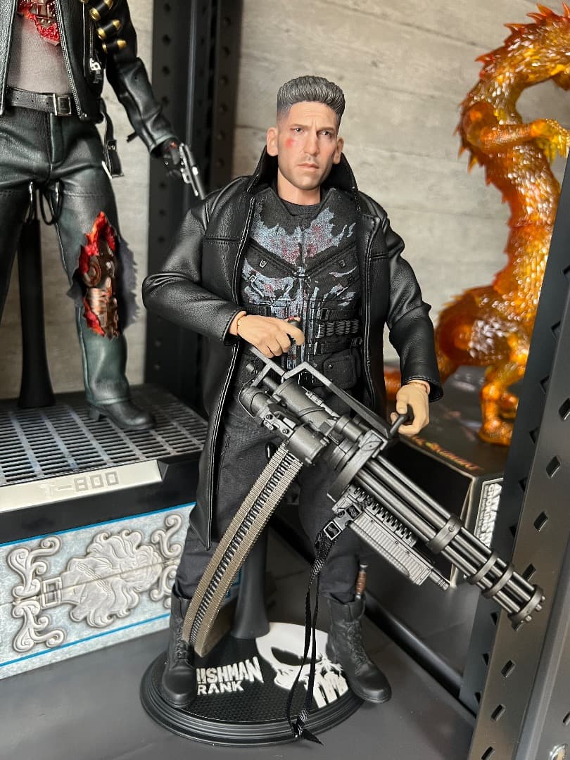 SF・ファンタジー・ホラー PRESENT TOYS 1/6 PUNISHER HOTTOYS