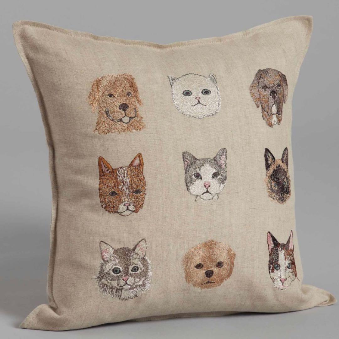 【新品】 CatsandDogsPillow Coverコーラルアンドタスク
