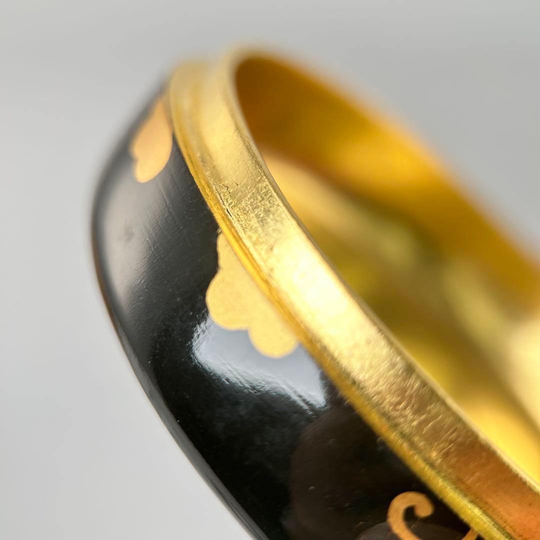 A066茶道具　黒漆塗　金彩蒔絵　草文　香合　時代箱付