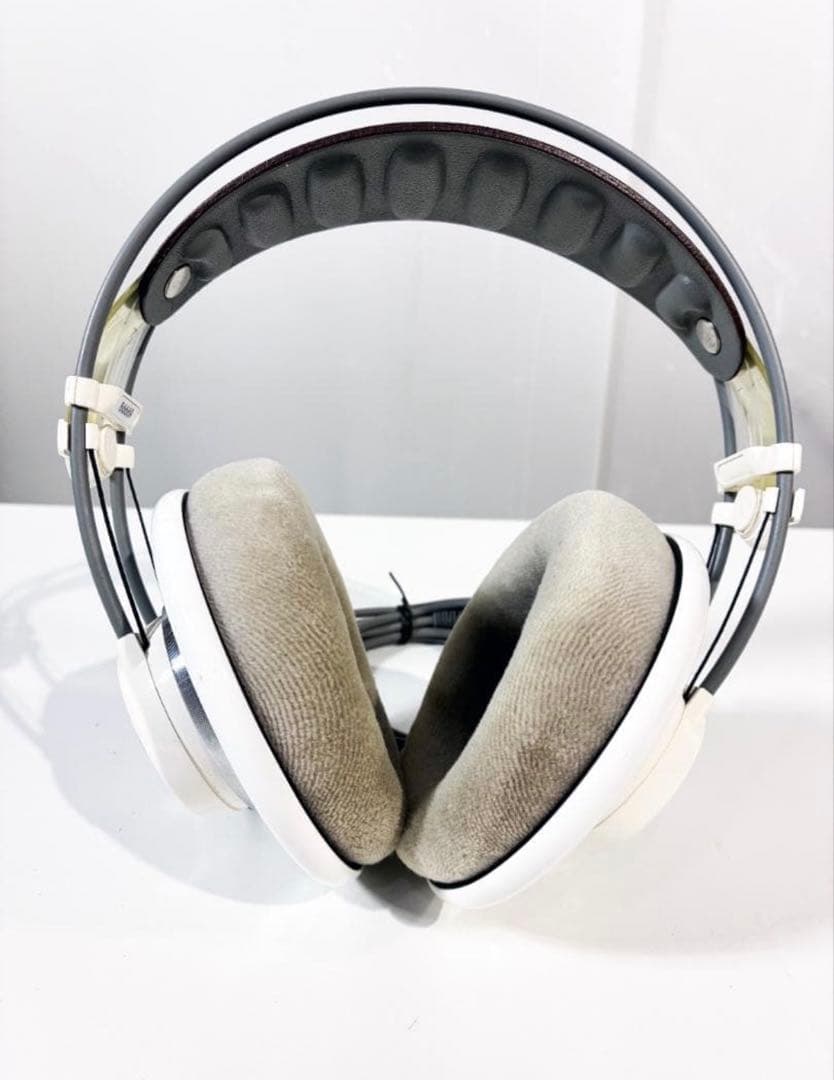 AKG オープン型ヘッドフォン K701 Made in Austria