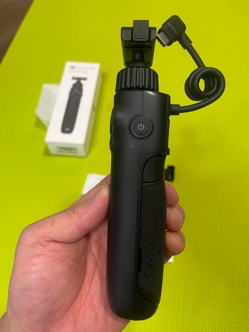 DJI Osmo Action 多機能充電ハンドル(おまけ付)