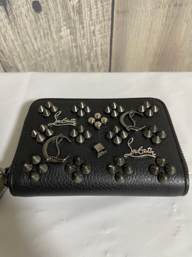 Christian Louboutinケース 黒 レザー スタッズ
