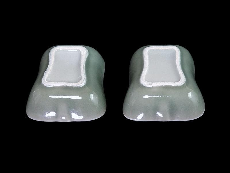 伊万里　瀬戸　青磁　軍配の図　変形豆皿　2枚　珍品　E667AS-fbsf