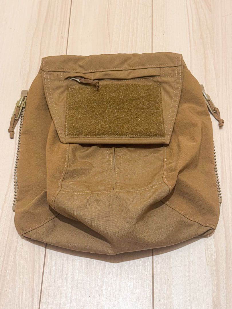 実物Crye Precision PACK Zip-On Panel 1.0