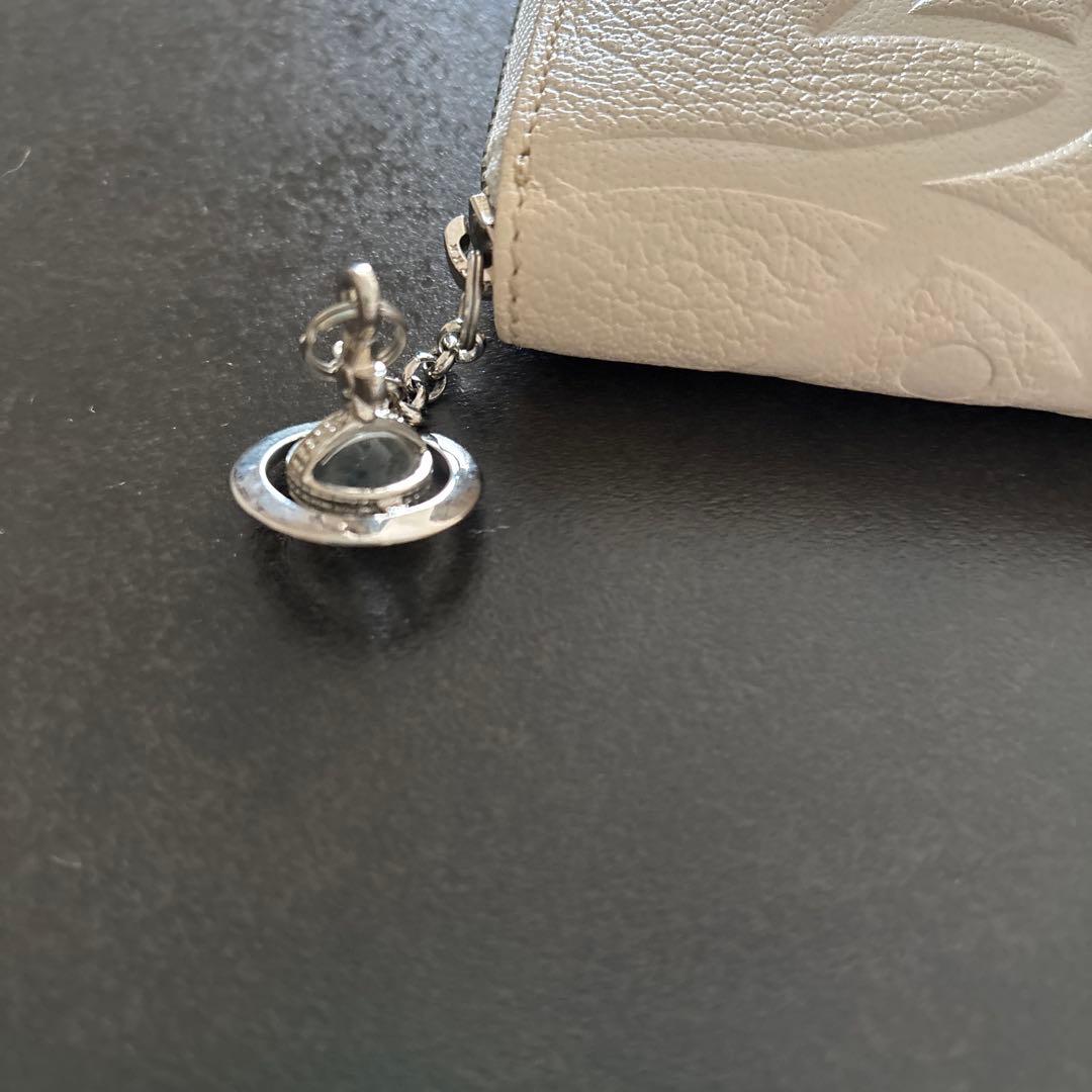 ヴィヴィアン・ウエストウッド財布