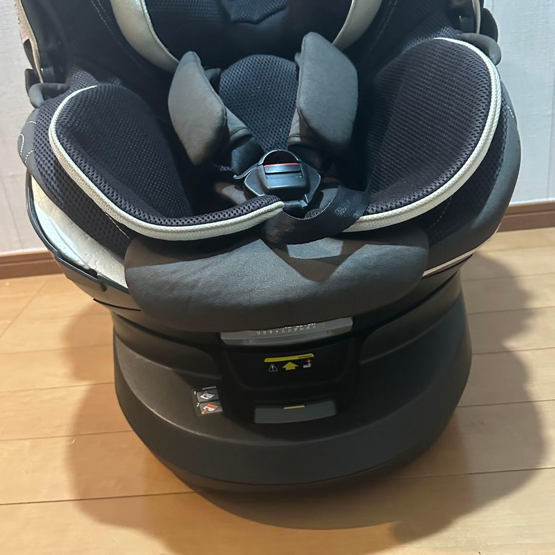 エールベベ クルット4i グランス チャイルドシート回転式 ISOFIXブラウン