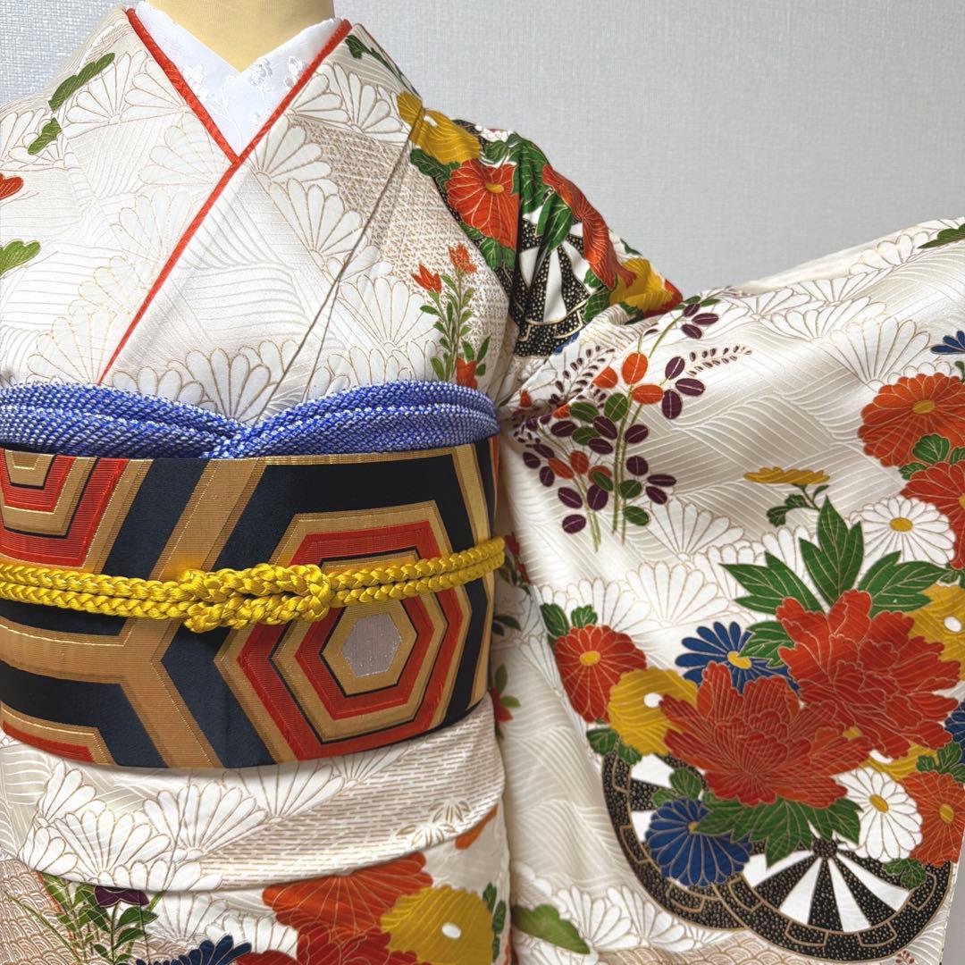 6 振袖フルセット 正絹 オフホワイト 橙 金彩 駒刺繍 刺繍 レトロ 古典