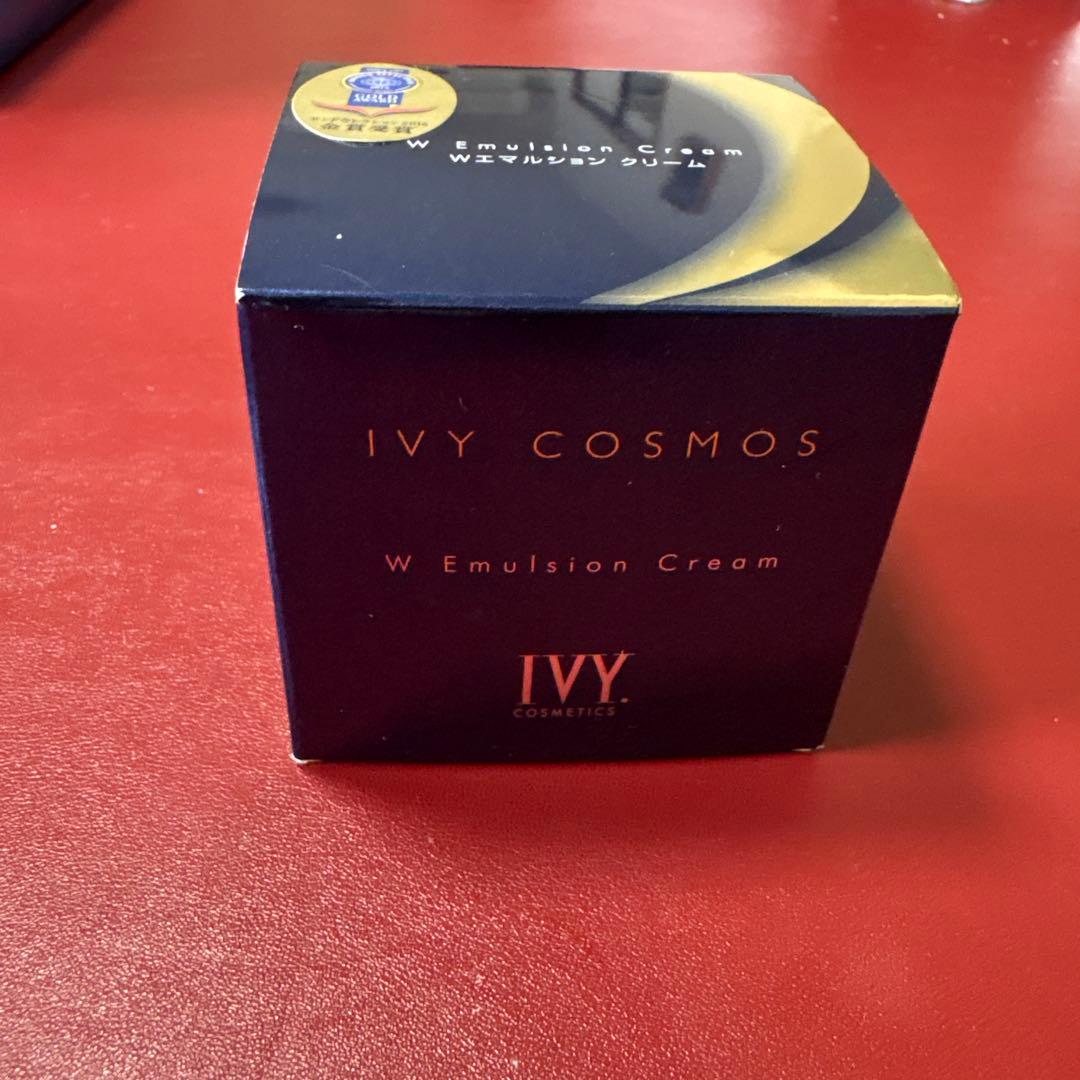 アイビー化粧品　アイビーコスモス　Wエマルジョンクリーム 乳液クリーム