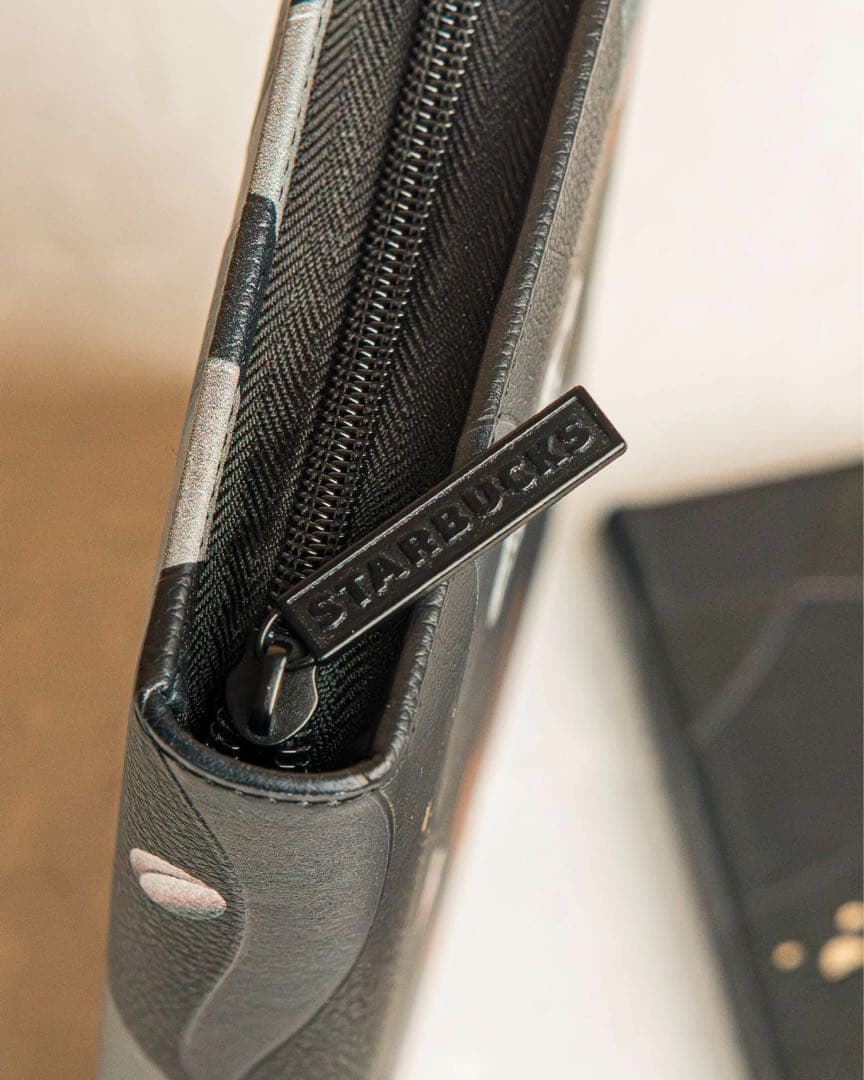 激レア入手困難！お得なセット　海外スタバ2026年ダイアリー