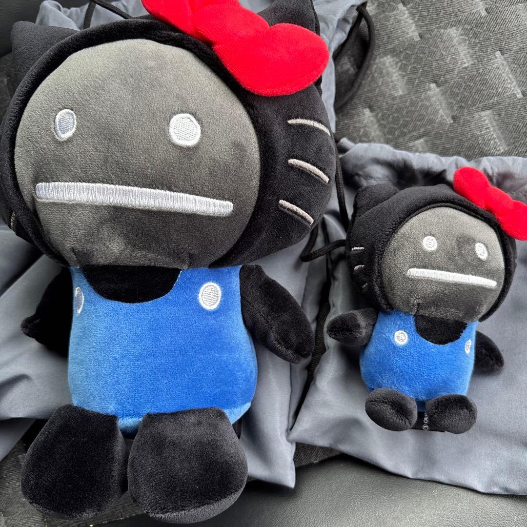 グラニフ　おすわり HELLO SHADOW　チャーム　ハローキティ　ぬいぐるみ