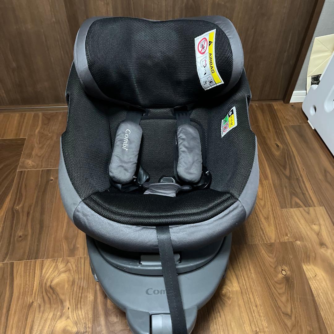 Combi コンビ The S エッグショック　チャイルドシート