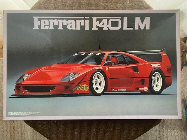 1/16 フジミ フェラーリ F40LM