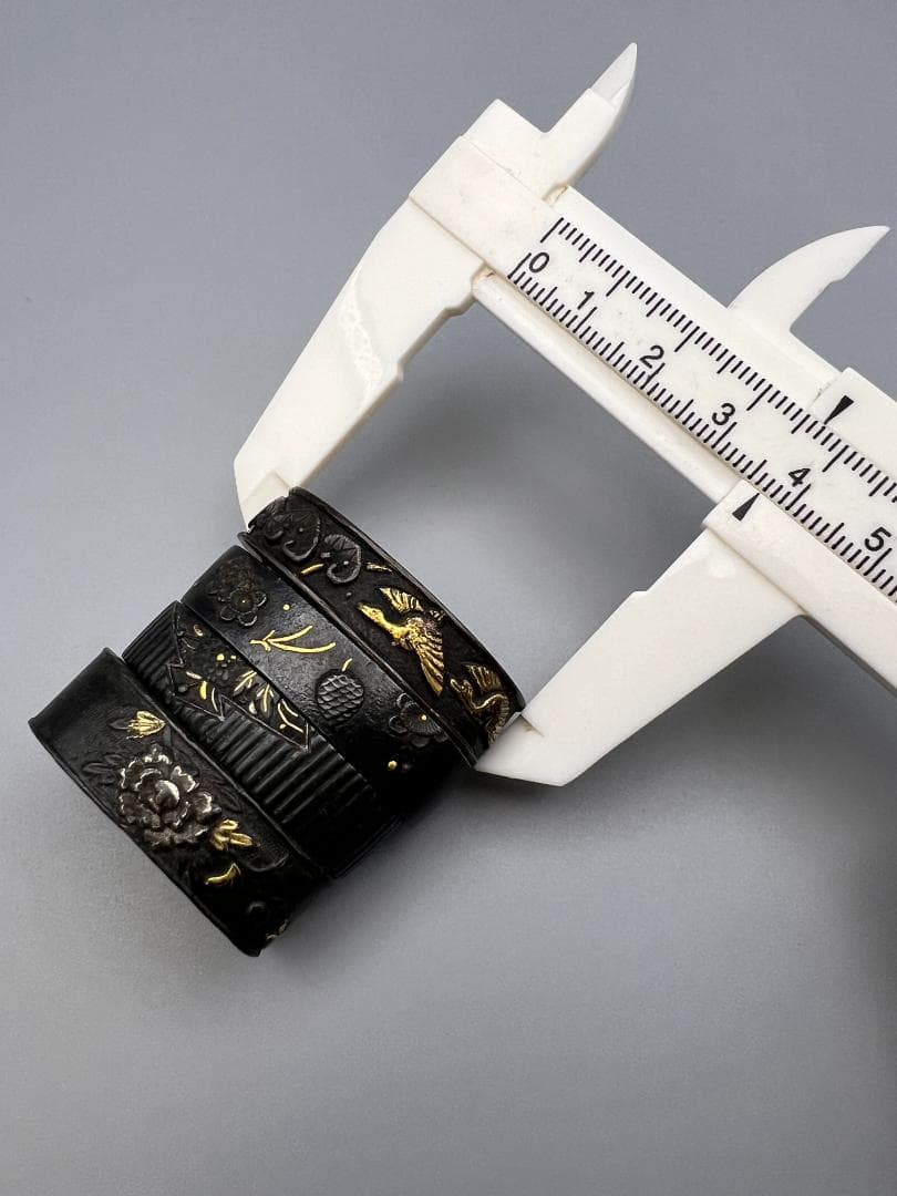 【海】江戸明治期　日本刀装具　花図　梅　松　金象嵌　縁頭　４点　骨董品　美術品