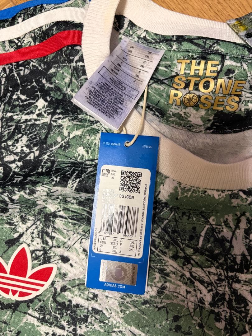 adidas THE STONE ROSES Tシャツ
