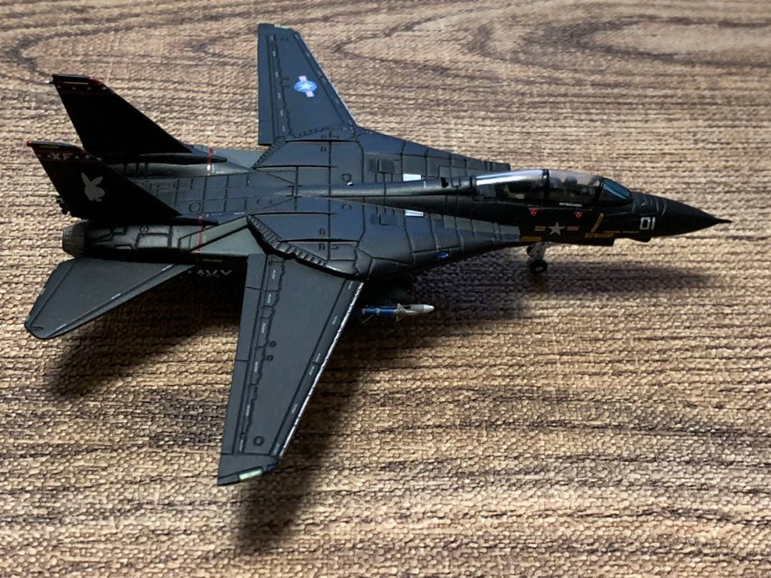 1/200 ホーガンウイングス　F-14A VX-4 ブラックバニー