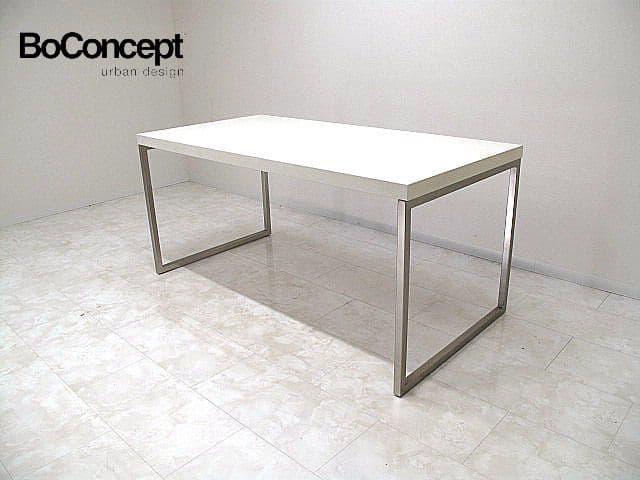 ボーコンセプト　ダイニングテーブル　Ｗ160ｃｍ　　　4人用ダイニングテーブル