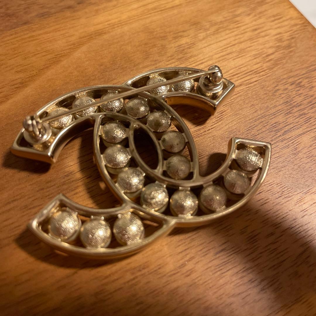 シャネル　パールブローチ