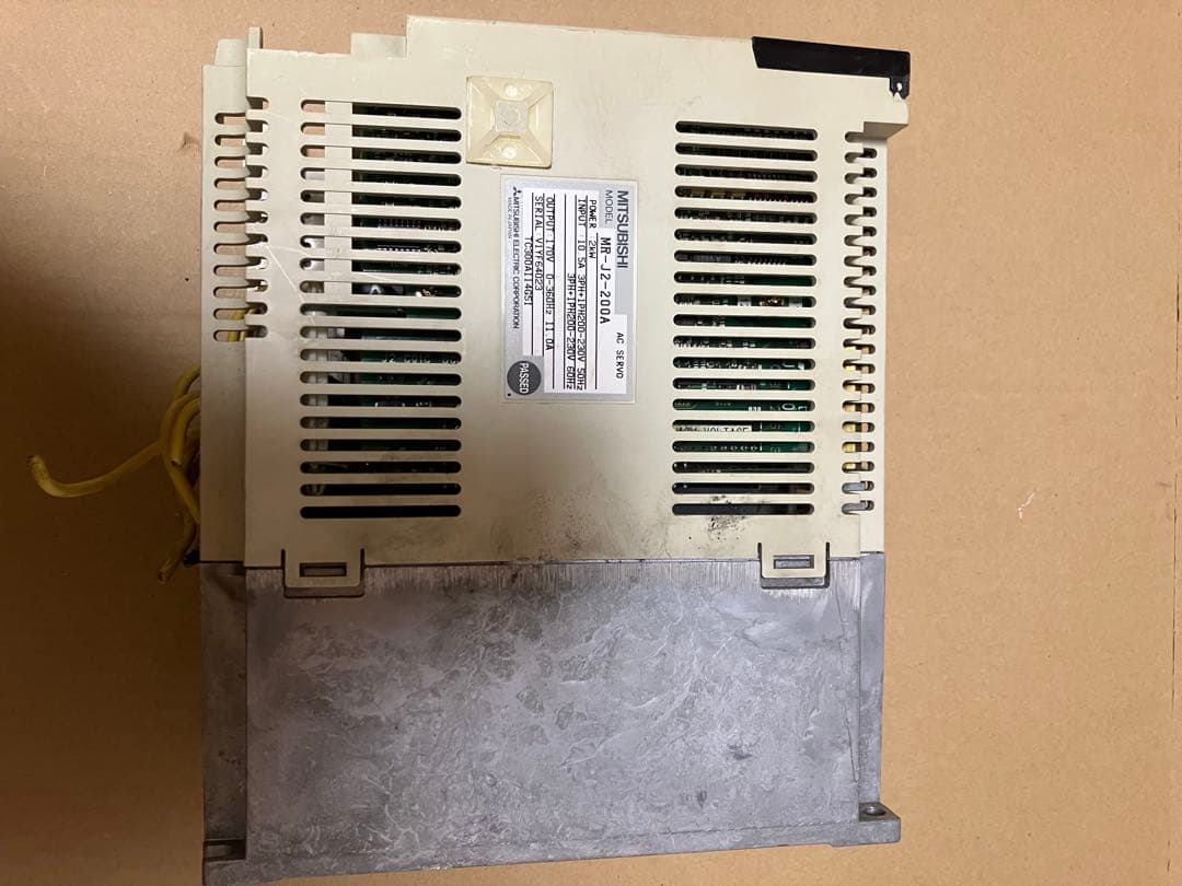 MITSUBISHI MR-J2-200A ACサーボ