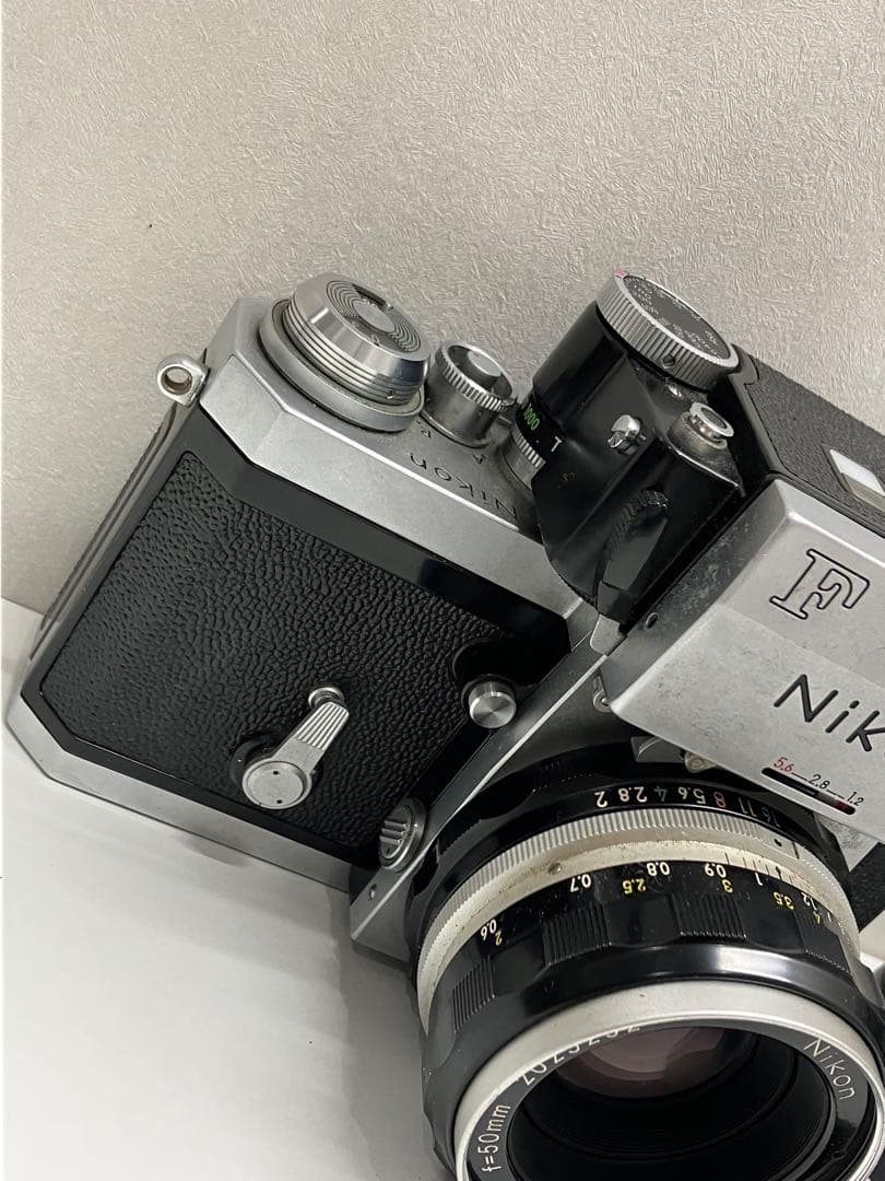 Nikon F 一眼レフカメラ Nikkor 50mmレンズ付き　【A566】