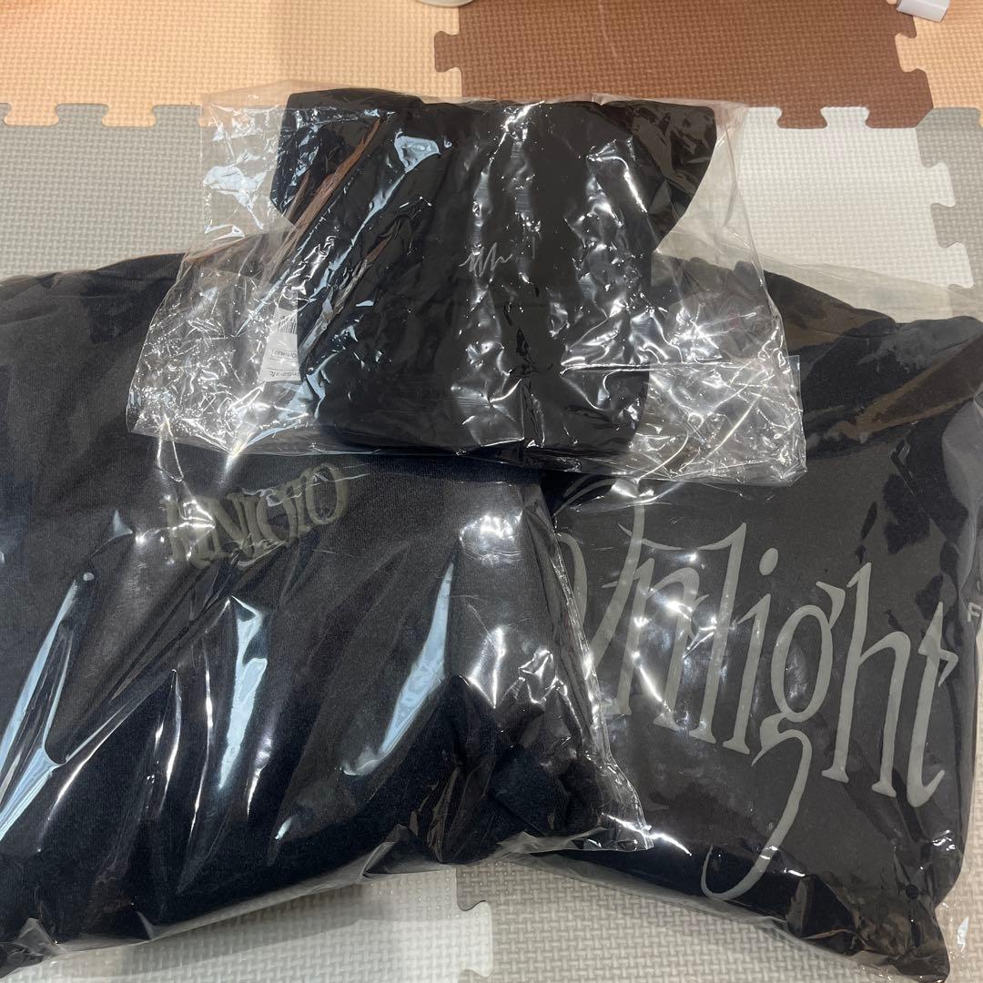 気になっている人が男じゃなかった　パーカーLサイズ　2枚　帽子　3点セット