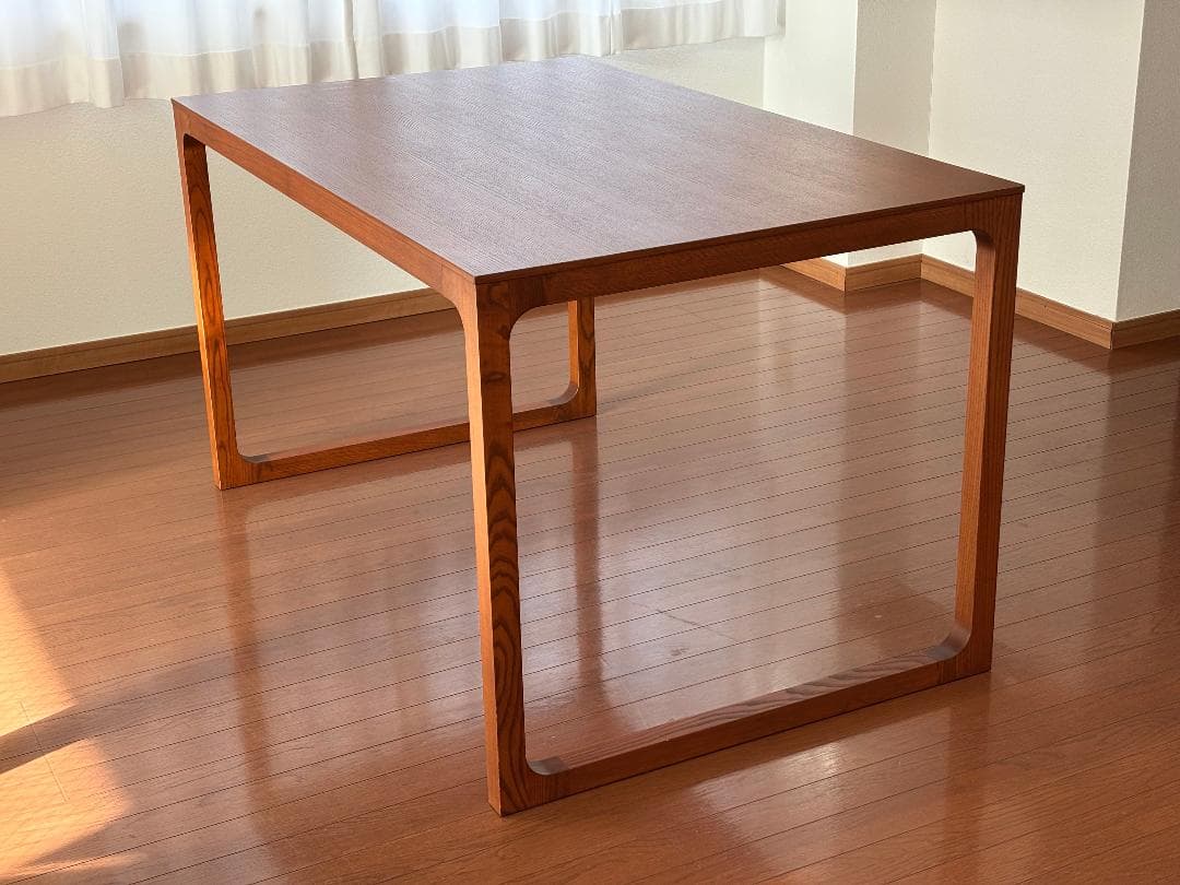 Kenta／IDEE マルー ダイニングテーブル 1300