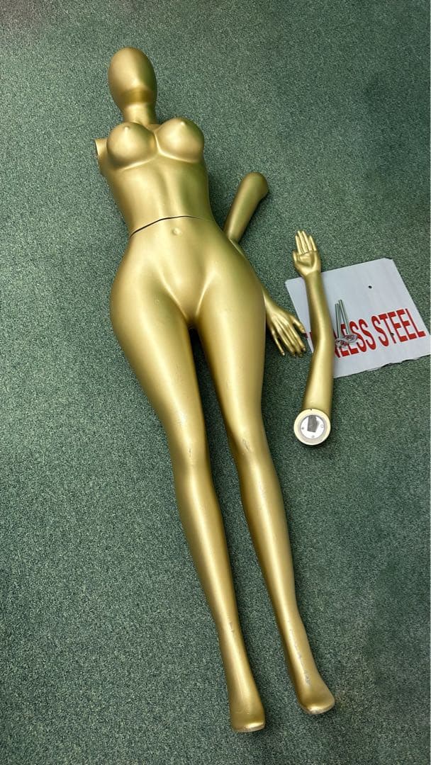 【高身長200cmくらい】全身マネキン（女性型）｜色：ゴールド（＝金色）