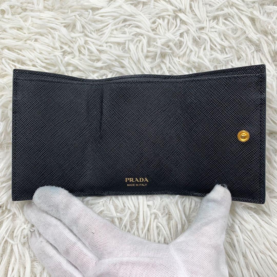【✨極美品✨】プラダ 三つ折り財布 サフィアーノレザー ブラック 付属品完備
