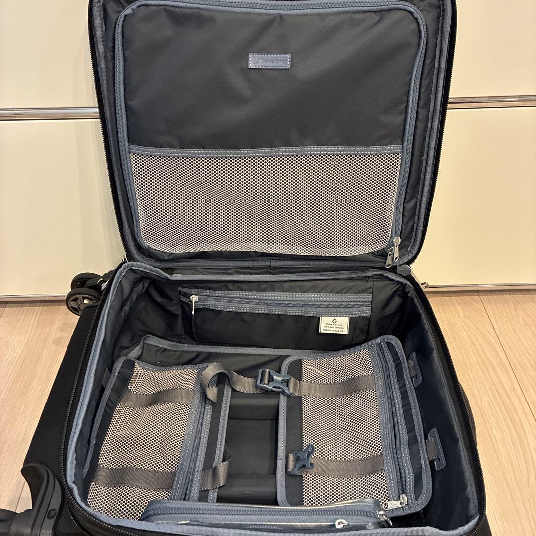 トラベルプロ travel pro ブラック 中型キャリーケース