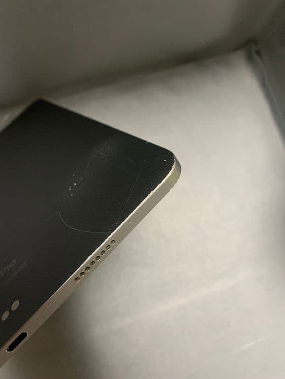 中古 WiFi版 iPad Pro 11インチ 第4世代(M2) 128GB