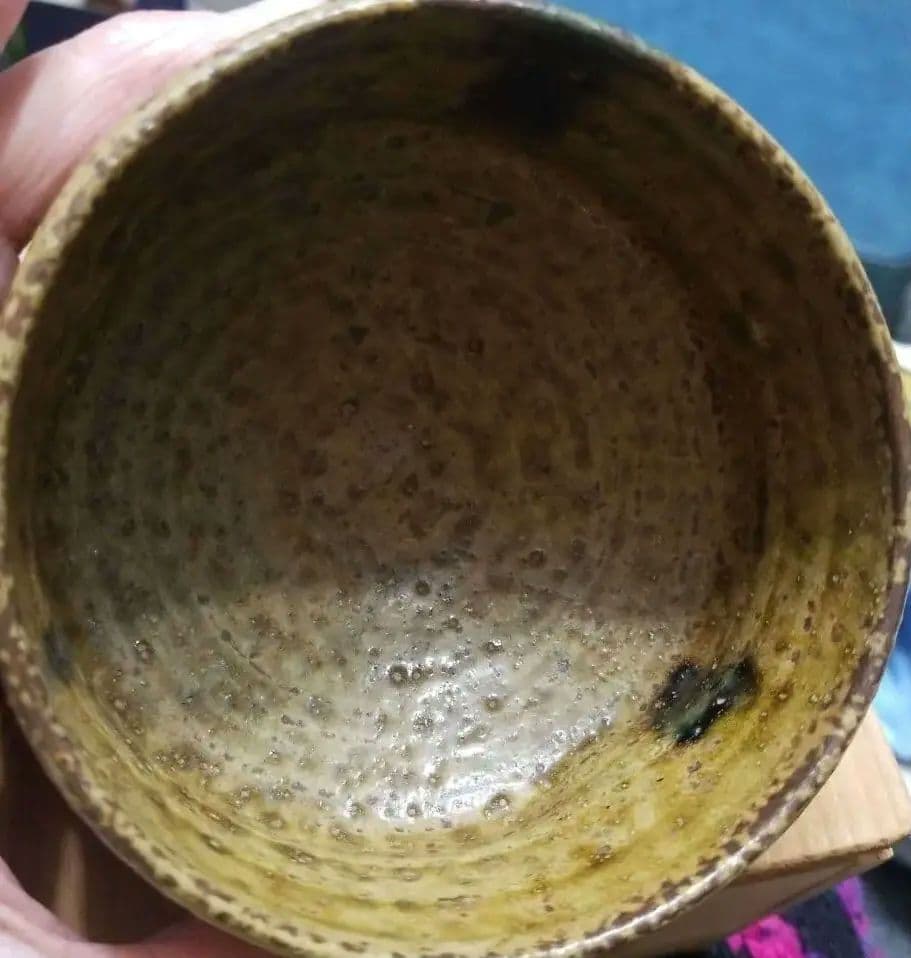 とも箱要り抹茶碗です