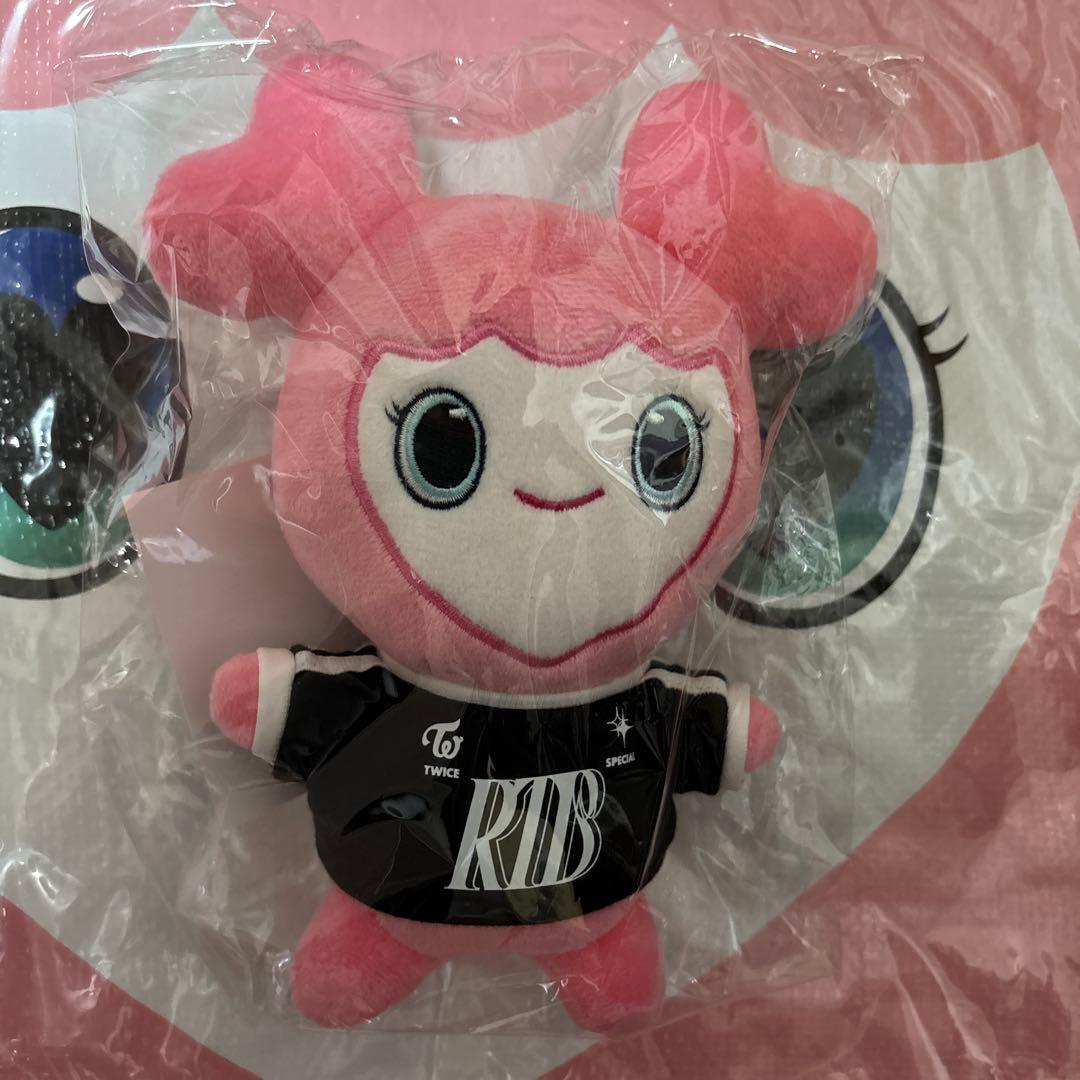 【未開封】 TWICE MISAMO モモ4点セット(バッグ・ぬいぐるみ他)