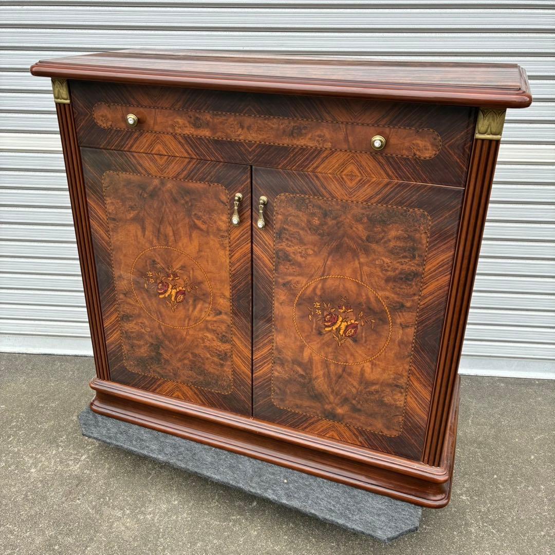 【送料込】イタリア　サルタレッリモビリ　サイドボード　アンティーク家具　ロココ調