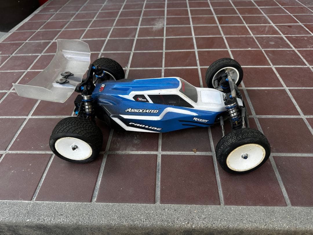 Associated 2WD ホビーラジコンカー キット