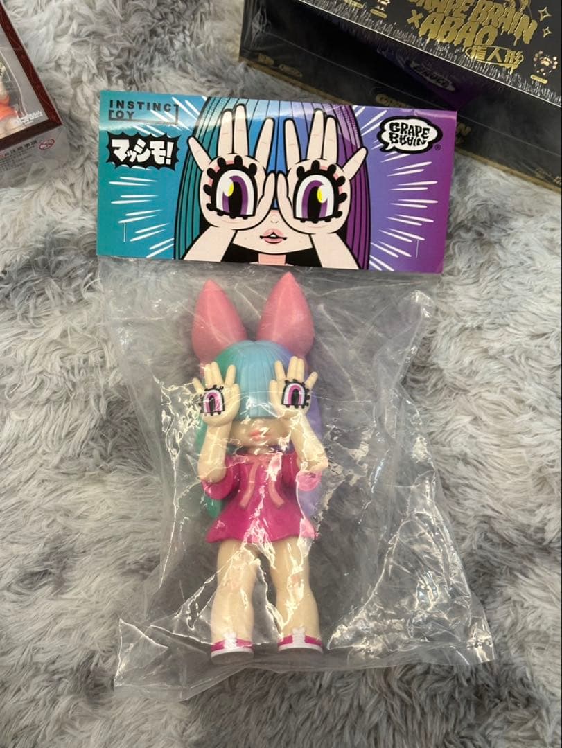 Grape Brain INSTINCTOY マッシモ 手の目少女 にぎるちゃん