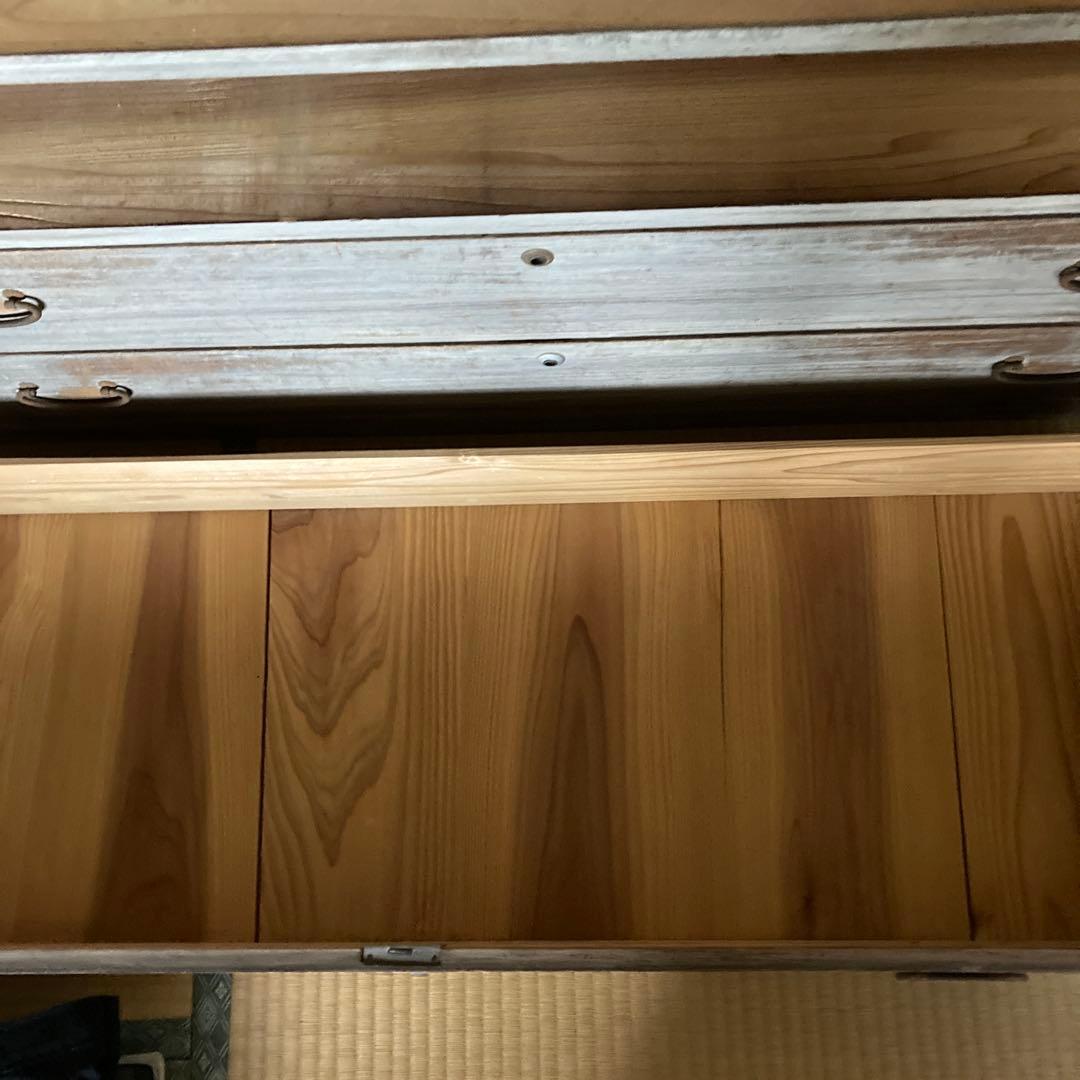 桐の箪笥　昭和レトロ　アンティーク　三段引き出し