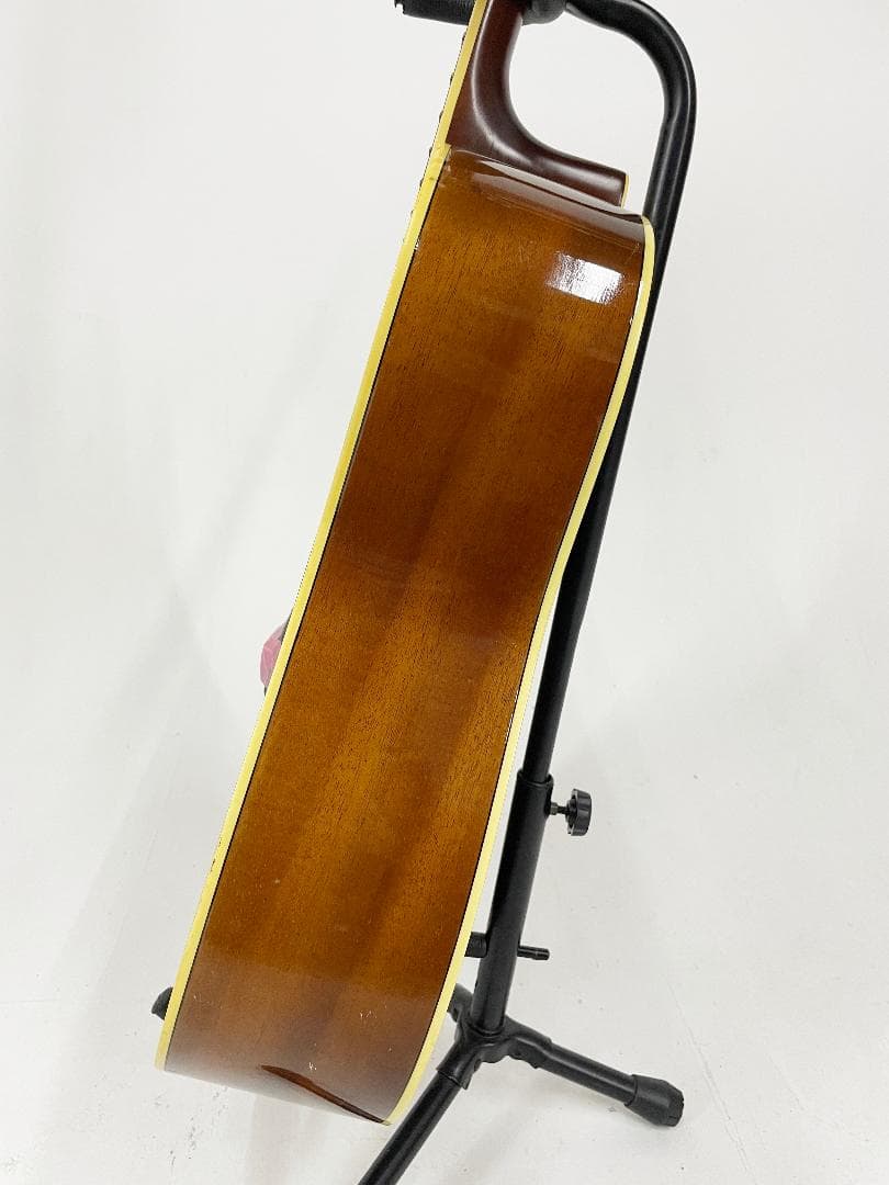 YAMAHA FG-200D ハードケース(難有)と小物付き