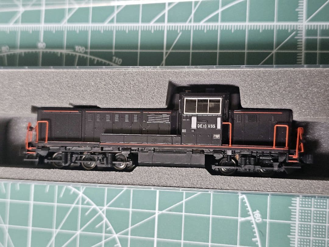 KATO 7011-A DE10 1195 JR九州仕様(登場時)